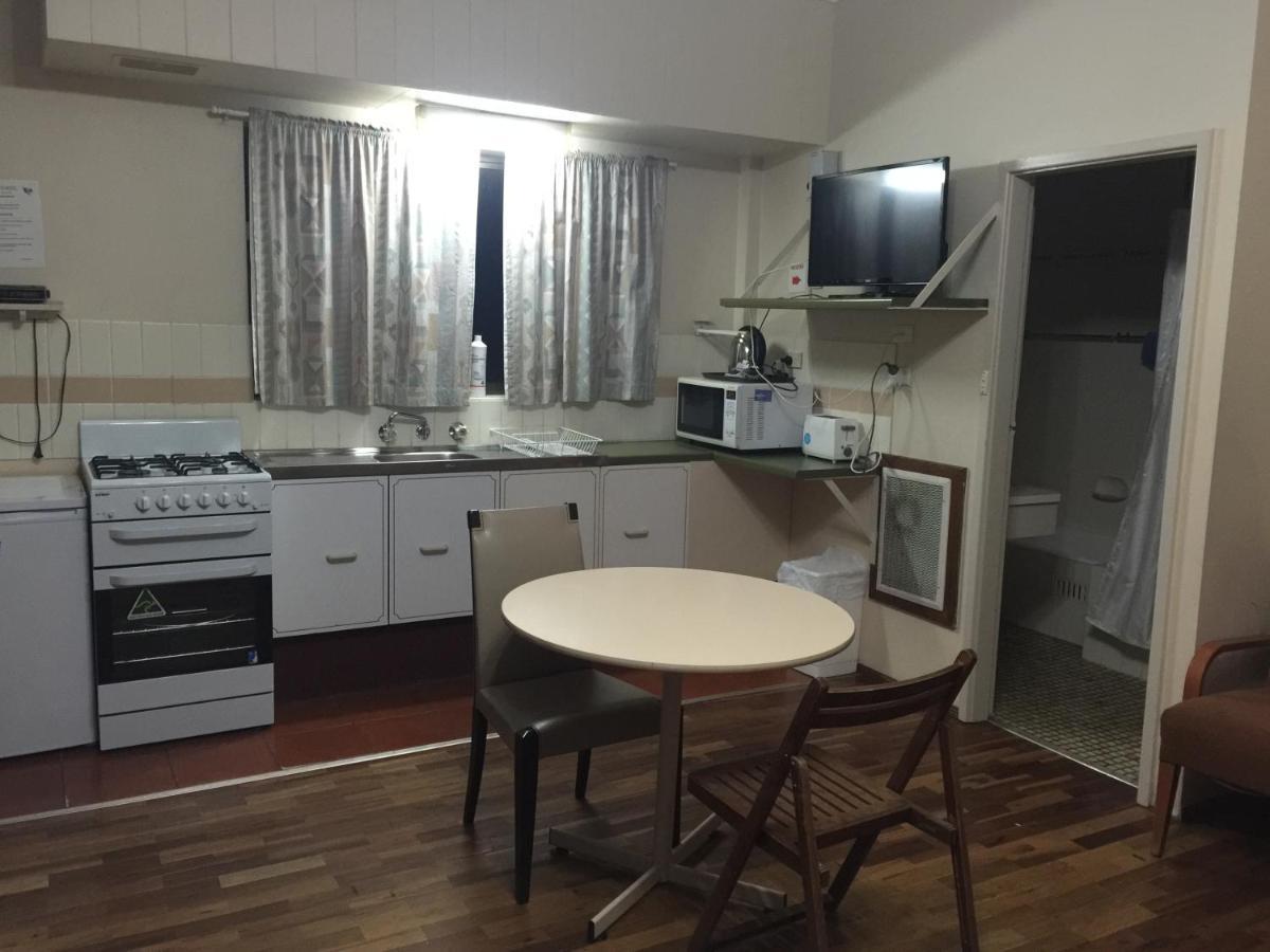 Snowgate Motel + Apartments Berridale Bagian luar foto